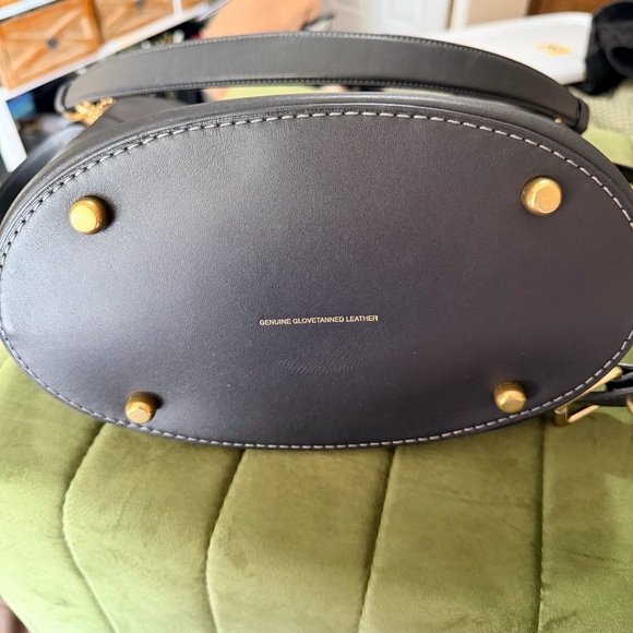 Coach 1941 Dakota Bucket Bag W Gold Accents - Picture 4 of 5